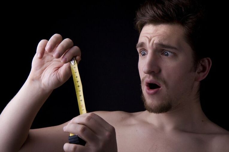 the man measured the dick before increasing the pomp